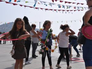 Kuşadası’nda hıdrellez coşkusu