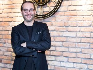 Op. Dr. Alper Tuncel, lazerlipoliz yöntemi hakkında merak edilenleri anlattı