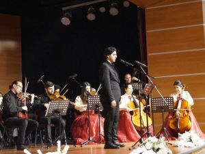 Üniversiteliler Hamlet İsahanlı ile bir araya geldi