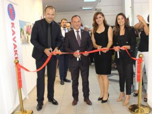 Atık malzemeler sanata dönüştü, geliri ihtiyaç sahibi öğrencilerin olacak