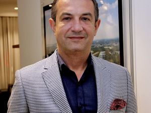 Dr. Vecdi Bayramoğlu: “Etkileyici dudaklara sahip olmak hayal değil”