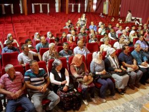 Teke yöresindeki çobanlar tiyatro ile tanıştı