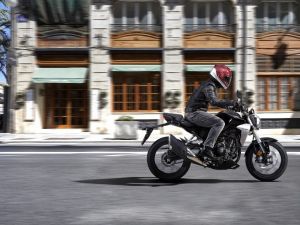 Honda’nın ‘Spor Naked’ modeli CB250R Türkiye’de