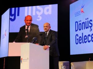 Girişimcilik Zirvesi, geleceğin girişimcilerine yön verdi