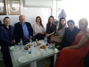 Gülben Ergen’e ‘Yılın Annesi’ ödülü