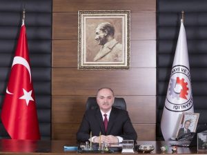 Bakan Özlü sanayi üretim endeksini değerlendirdi
