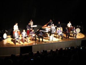 TED İzmir Kolejinden 90. yaşa özel konser