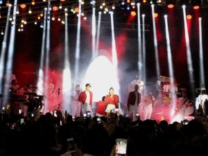 Derya Uluğ, Atakumluları coşturdu