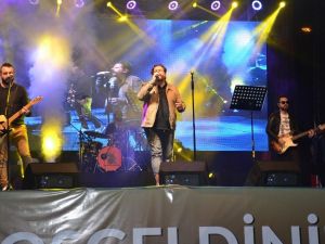 Gece Yolcuları’ndan Ünye’de coşkulu konser