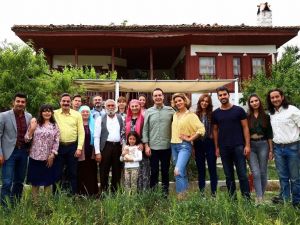 “Kalk Gidelim” yazın da güldürmeye devam edecek