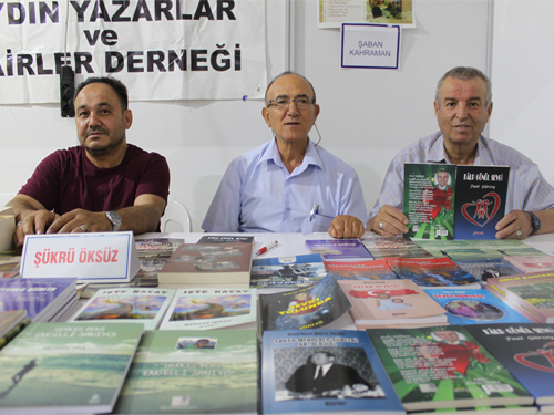 Aydınlı yazar ve şairler kitap fuarında!