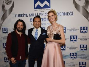 Oyuncu wilma Elles: "Savaşta ölen çocuklar için tüm insanlık utanç duymalı"