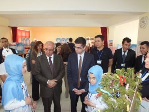 Kaymakam Şahin: Köy okullarımızın bilim fuarı düzenleyebildiği bir eğitim sitemimiz var