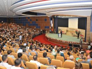 Bakan Zeybekci, kurdaki artışı değerlendirdi