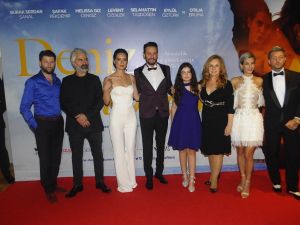 ’Deniz ve Güneş’ filminin galasına yoğun ilgi