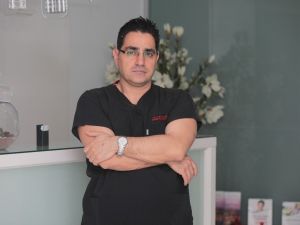 ’’Yüz bölgesini yaşlı gösteren kıvrımlar botulinum toksin ile yok edilebilir’’