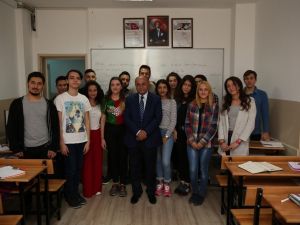 Çiğli’de gençlerin yüzü gülüyor