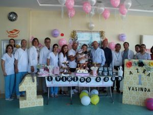 Doğum gününü nakil olduğu hastanede kutladı