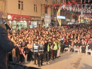 Dursun Ali Erzincanlı konserine binler katıldı