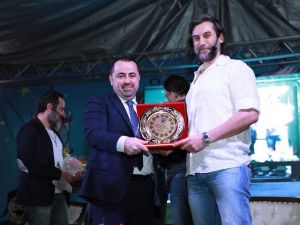 "Diriliş Ertuğrul" oyuncusu: "Setlerde parmaklarımız yaralanıyor, atlarla yuvarlanıyoruz"