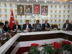 Bakan Zeybekci, "Moody’s ve Fitch’in" açıklamalarını değerlendirdi