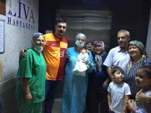 O, Aydın’da yaşayan binlerce kişinin ebesi