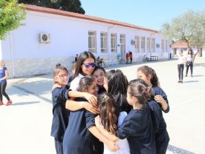 Olimpik Anneler Projesi, milli sporcuları öğrencilerle buluşturmayı sürdürüyor