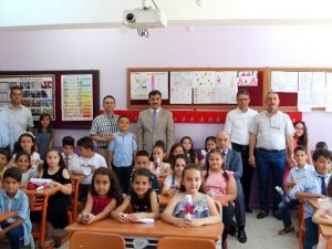 Salihli’de 27 bin öğrenci karne heyecanı yaşadı