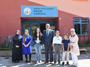 Kızılcahamam’da karne gününde belediyeden miniklere sürpriz