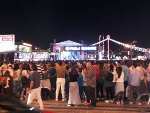 Ünlü rock grubu Zakkum Samsun’da konser verdi