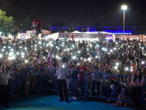 Derya Uluğ, Adanalıları coşturdu
