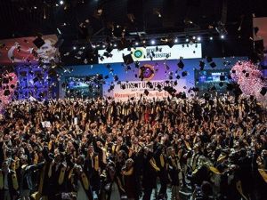 Beykent Üniversitesinde mezuniyet sevinci