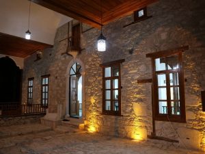 3 bin yıllık antik kentteki camide yeniden ezan sesleri yükseldi