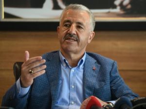 Bakan Arslan’dan müjde: "Sektör ve esnaf lehine olan uygulamaları hemen hayata geçireceğiz"