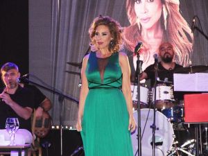 Linet’ten hayranlarına müjde