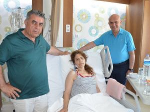 Almanya’da ’İki hafta sonra gel’ denilen kadın hasta İzmir’de şifa buldu