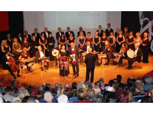 Sanat Güneşi Zeki Müren 80 Yaşında