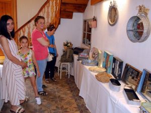 Salihli’de ahşap ve obje boyama sergisi