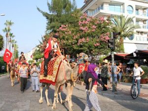 Turizm ve Sanat Festivali, Yörük göçü ve kortejle başladı