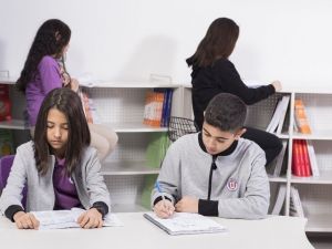 Uğur LGS tercih ofisleriyle öğrencilere kariyer desteği