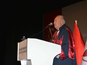 YDÜ Diş Hekimliği Fakültesi 7. Dönem mezuniyeti gerçekleşti