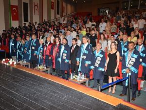 Yakın Doğu Üniversitesi Spor Bilimleri Fakültesi mezunlarını verdi