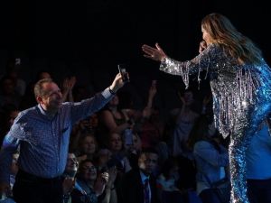 Bursa Festivali’nde ‘Despina Vandi’ rüzgârı