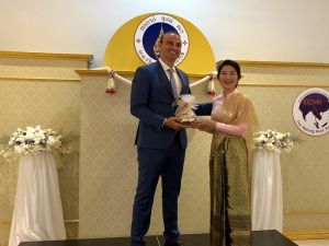 Türk diş hekimi onur ödülü aldı