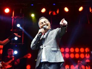 Serdar Ortaç Finikelileri coşturdu