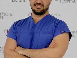 Prof. Dr. Hamza Duygu: “Sağlıklı kişiler dahi sıvı alımına özen göstermeli”