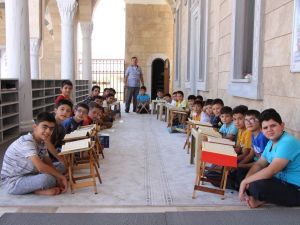Kula’da Kur’an kurslarına yoğun ilgi