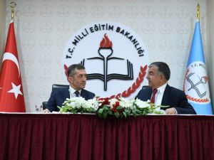 Milli Eğitim Bakanı Ziya Selçuk görevini devraldı