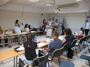 Karşıyakalı gençlere Fransızca eğitim