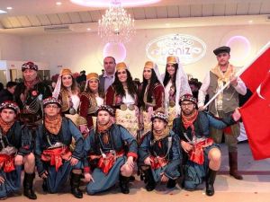 Avrupa’ya zeybek oynamayı öğretiyorlar